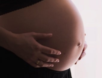 как вернуть коже упругость после родов